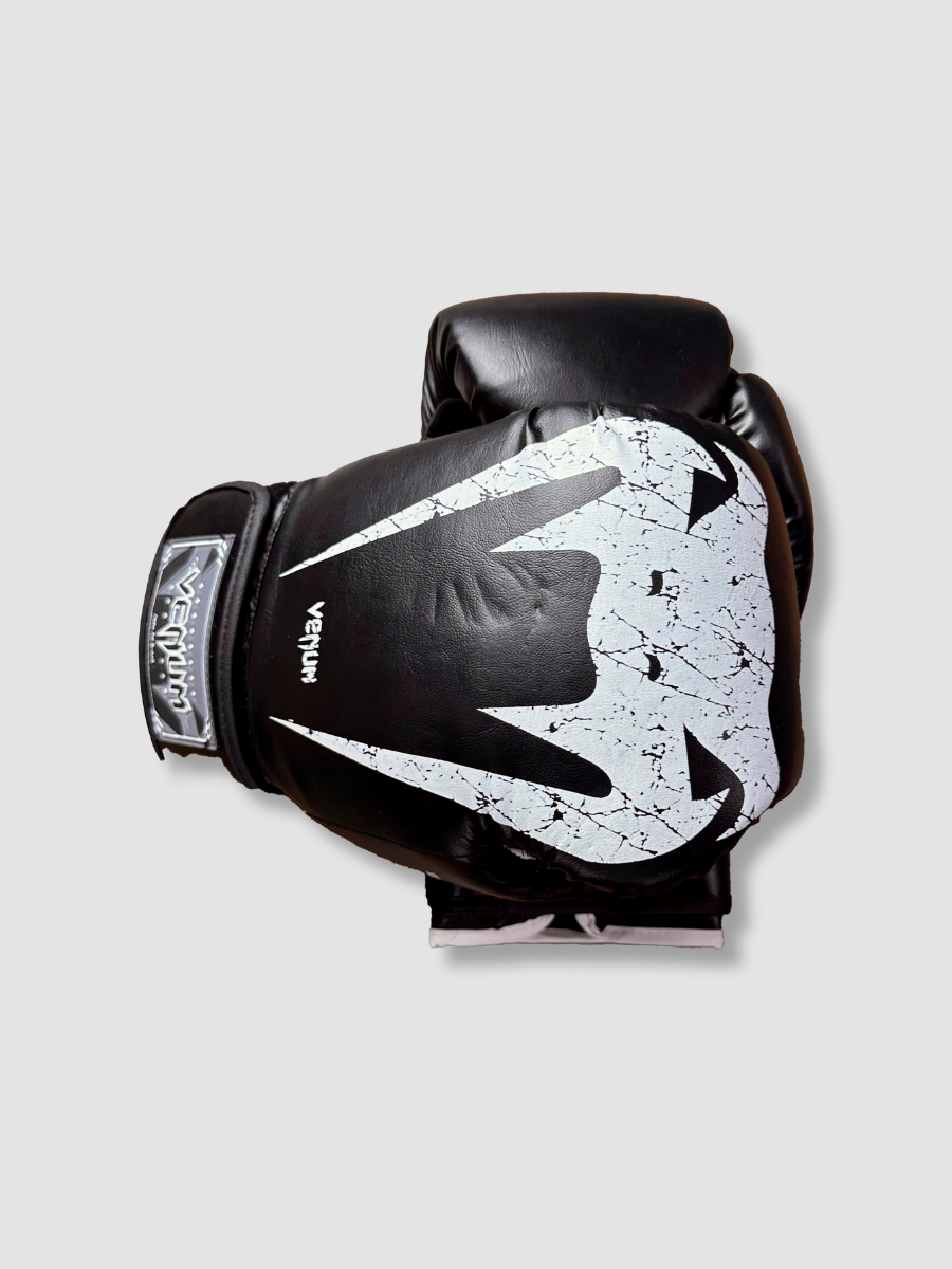 Luva de Boxe Venum Giant Preta